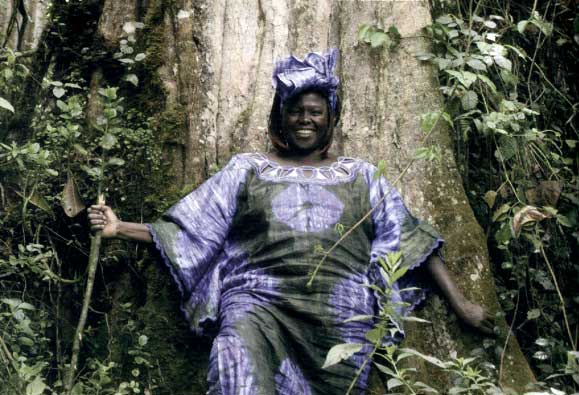 MUJERES, DERECHOS E IGUALDAD – Wangari Muta Maathai
